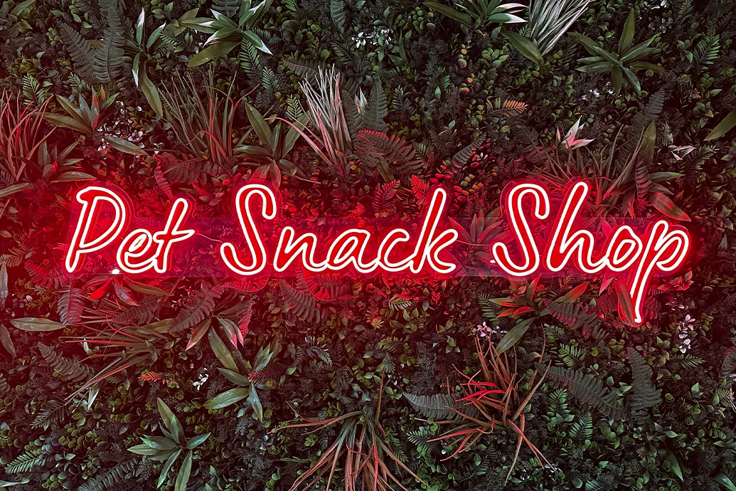 Led Logo Pet Snack Shop
