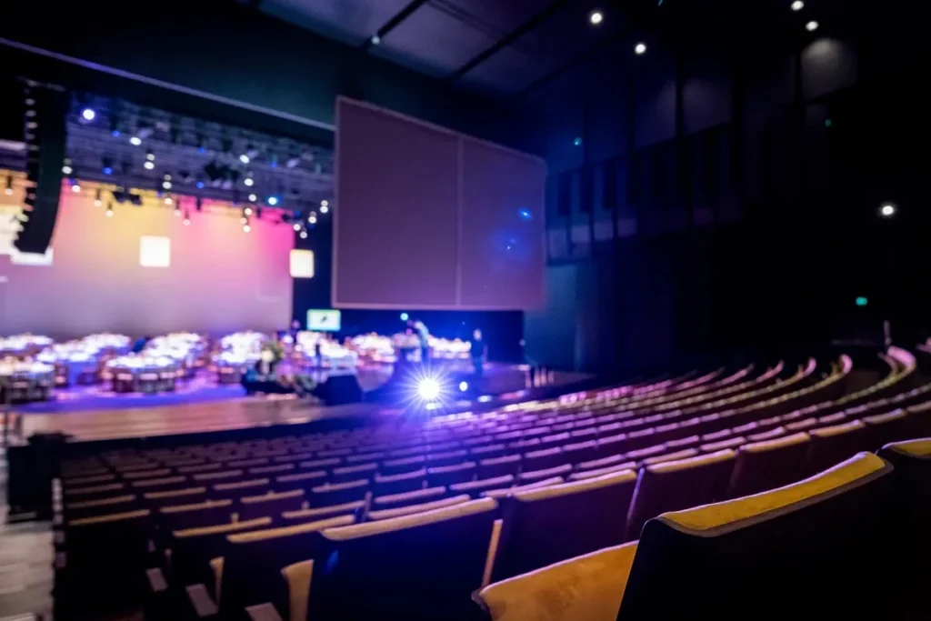 Amare – Danstheater – Danstheater podium diner