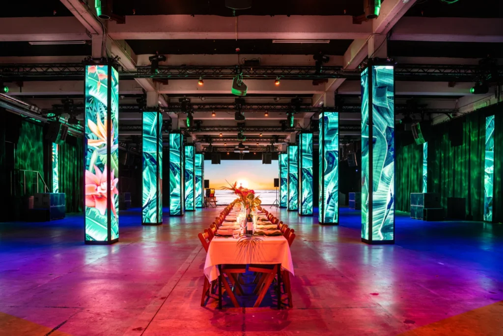 AMAZE Amsterdam — Large LED Hall — Photo 4