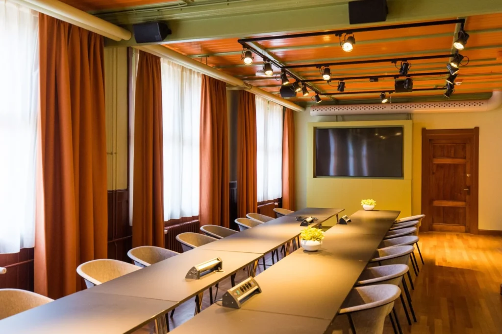 Beurs van Berlage Amsterdam — Mendes da Costa room — Photo 1