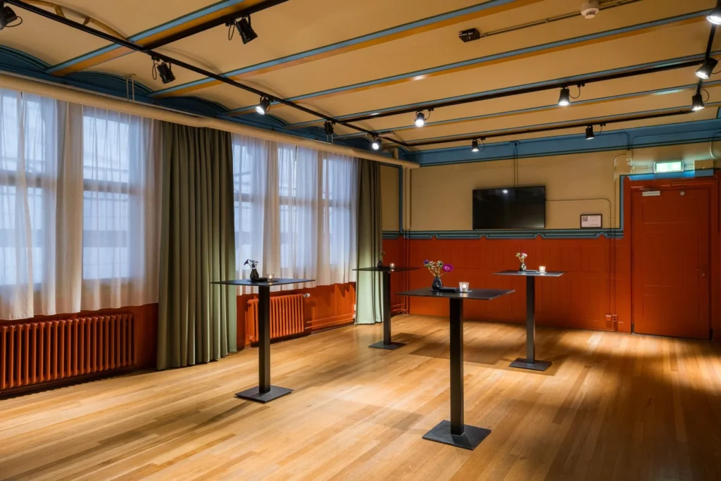 Beurs van Berlage Amsterdam – Rode kamer lounge – foto 3