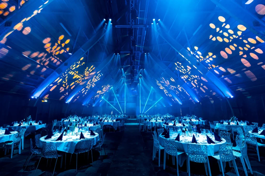 DeFabrique — Dining 11