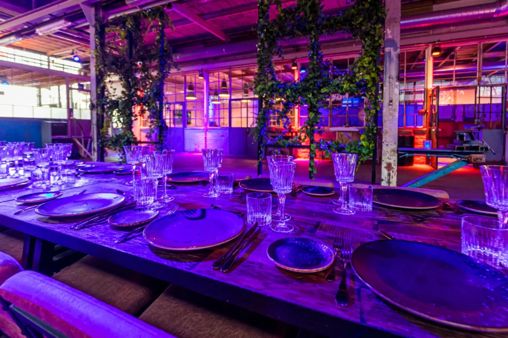 DeFabrique — Dining 15