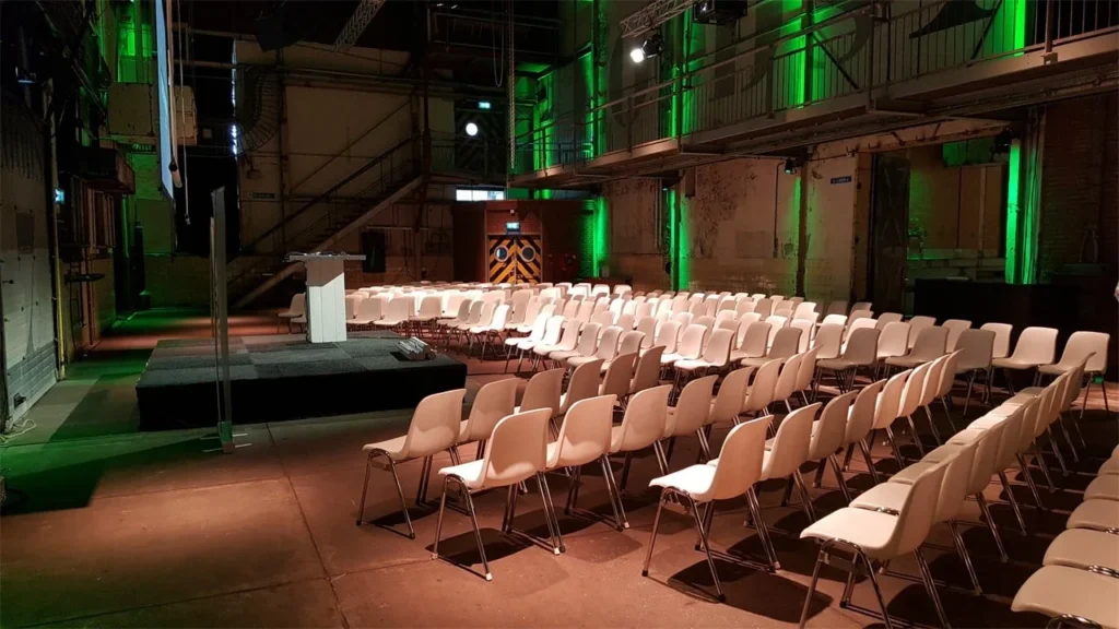 DeFabrique — Conference setting 35
