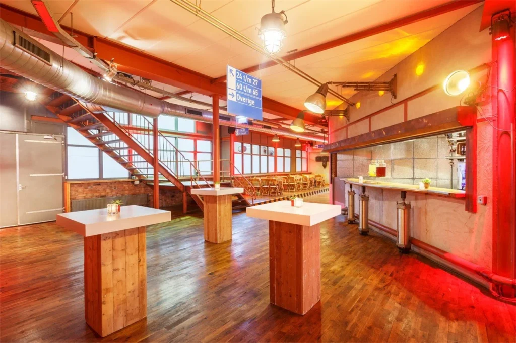DeFabrique — Bar 50