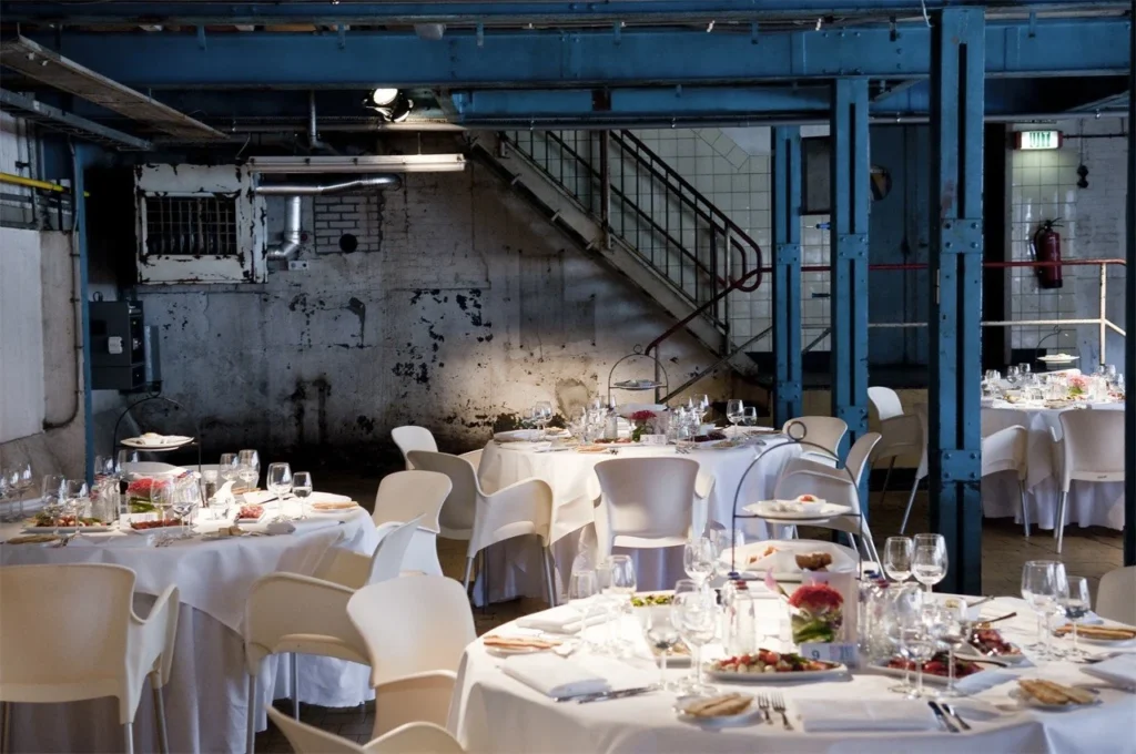DeFabrique — Dining 51