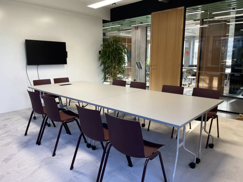 Dotslash Utrecht — Boardroom ./disrupt — Interior 2
