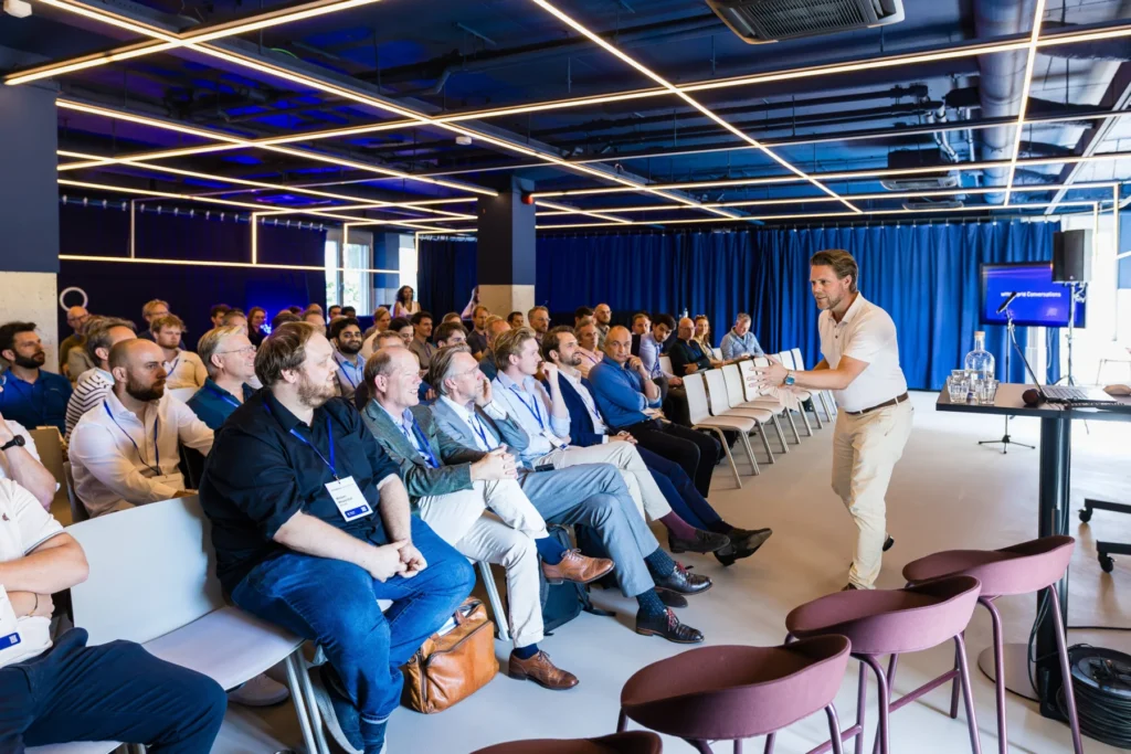 Dotslash Utrecht – locatie – Event Space The Grid Theater-opstelling (7)