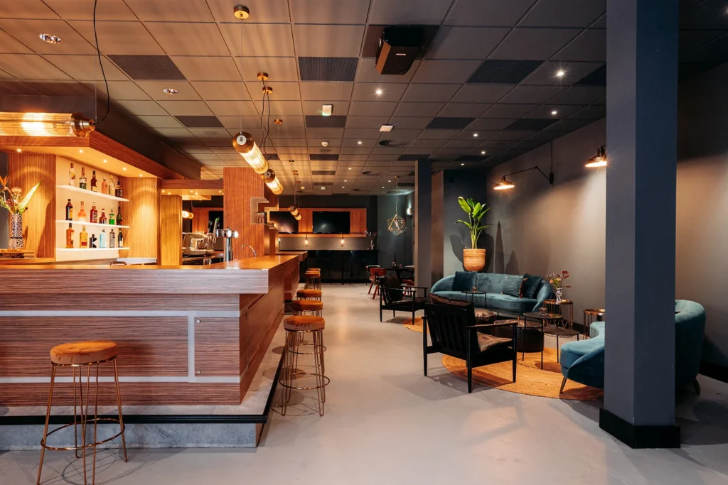 EEC Leiden — The Bar — Bar 1