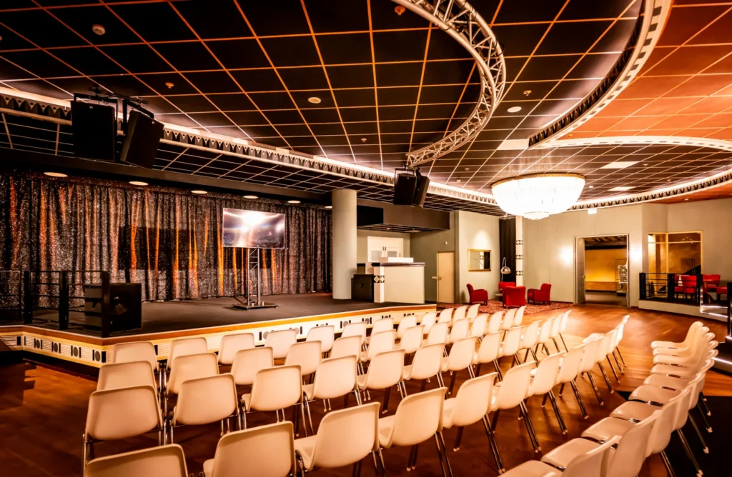 Event Studio's Aalsmeer – Grand Café – Grand Café plenaire setting