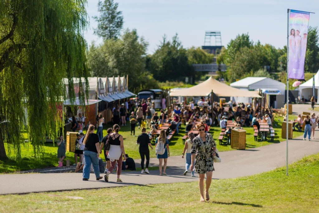 Festivalsetting op buitenterrein - EXPO Greater Amsterdam