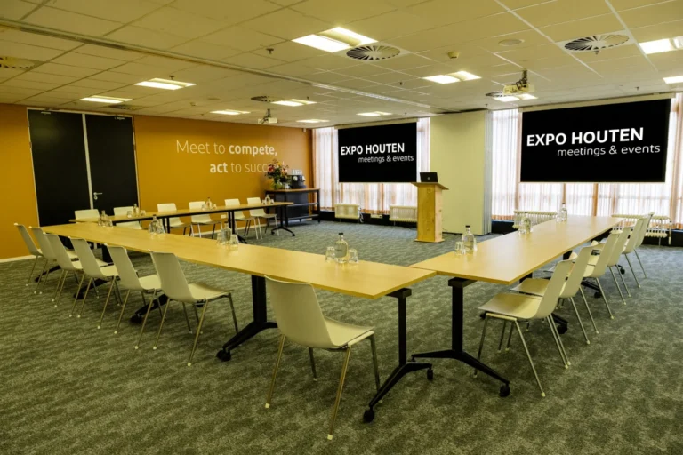 Expo Houten – Esdoornzaal – foto 1