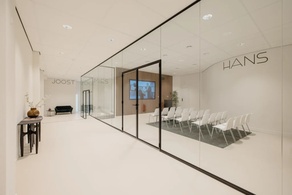 Gooiland – Hans Idzerda Room – Hans Idzerda (1)