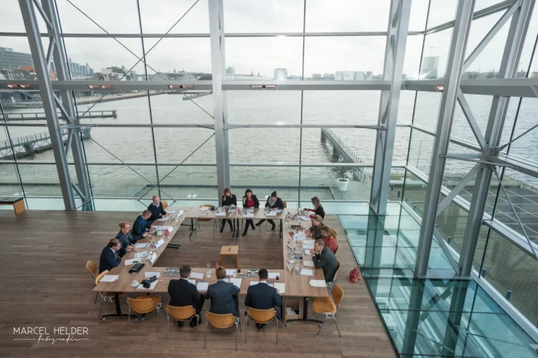 ijVENUES & Movenpick Hotel Amsterdam City Centre — B - Foyerdeck 1 — Photo 1