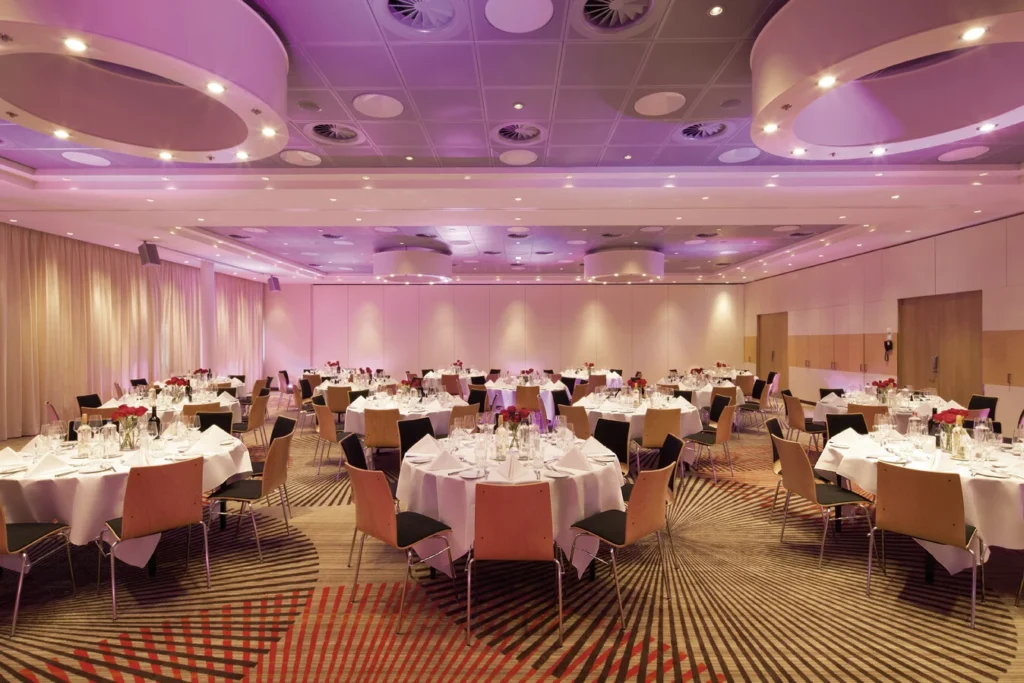 ijVENUES & Movenpick Hotel Amsterdam City Centre – C - Matterhorn – 6.-Matterhorn-1---2