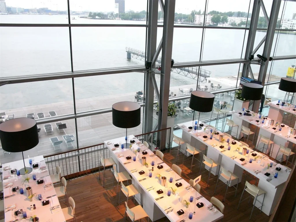 ijVENUES & Movenpick Hotel Amsterdam City Centre — Photo 9