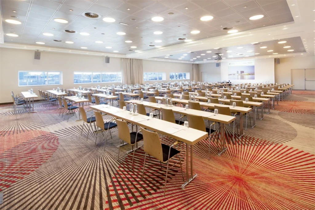 ijVENUES & Movenpick Hotel Amsterdam City Centre — Photo 15