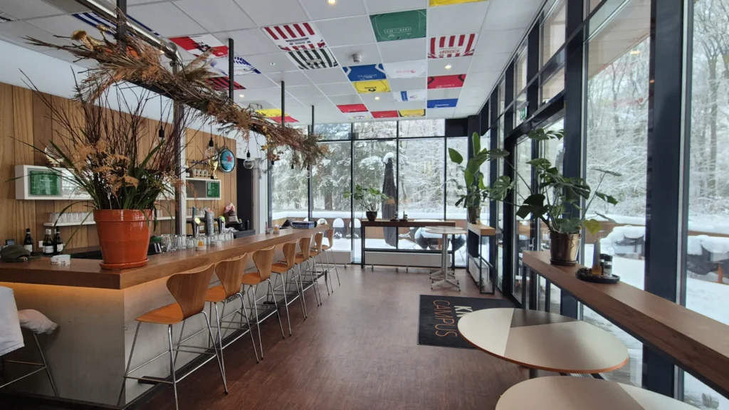 KNVB Campus — Bar 21
