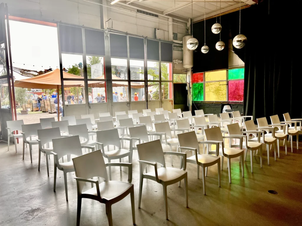 LIEF Amsterdam – locatie – LIEF-Amsterdam-plenairesessie-depit