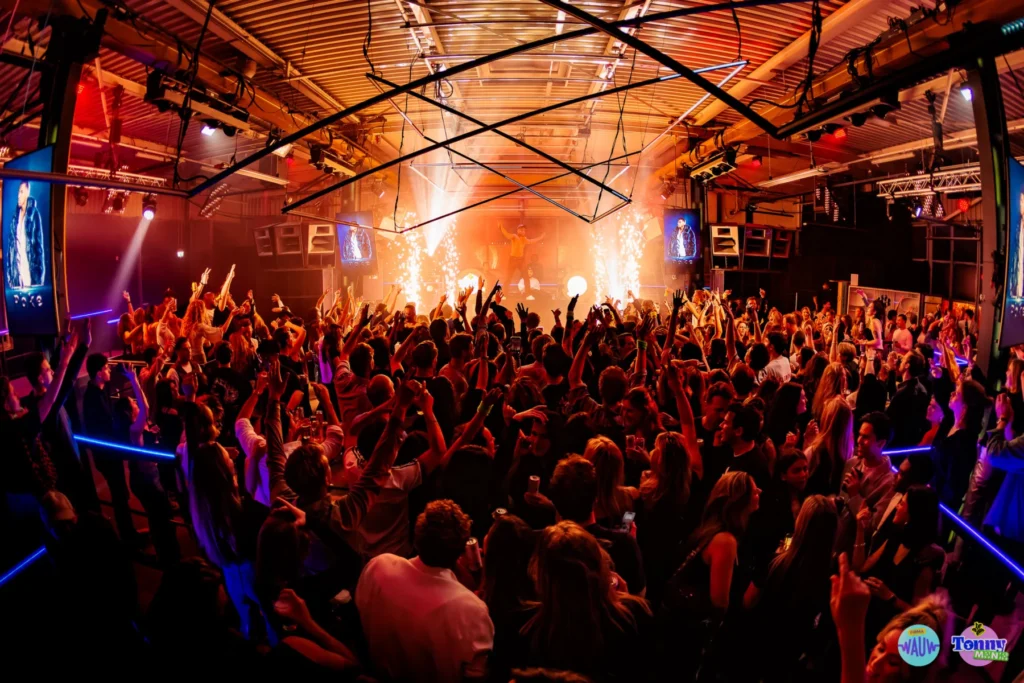 LIEF Amsterdam – The Main – LIEF-Amsterdam-tonymedia-feest-vuurwerk