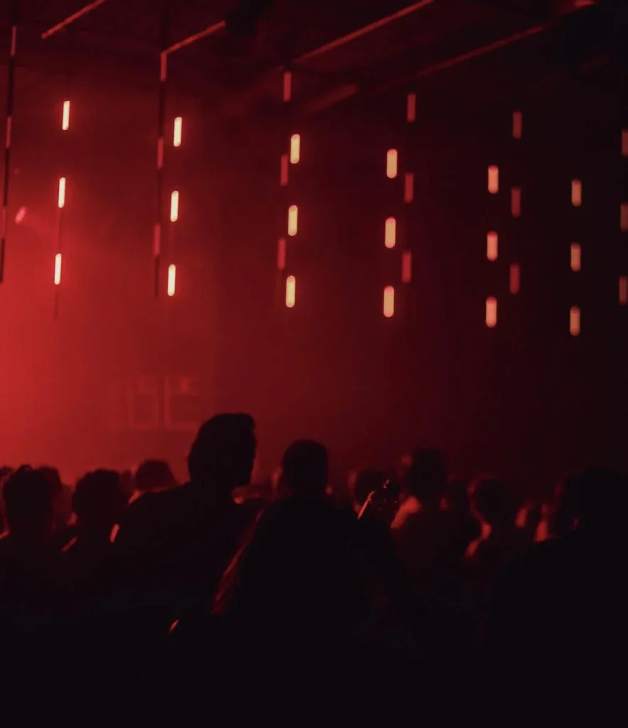 LIEF Amsterdam – The Main – LIEF-Amsterdam-feest-binnen
