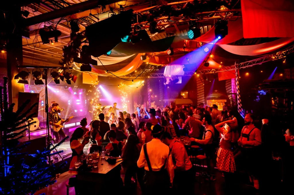 LIEF Amsterdam – The Main – LIEF-Amsterdam-feest (4)