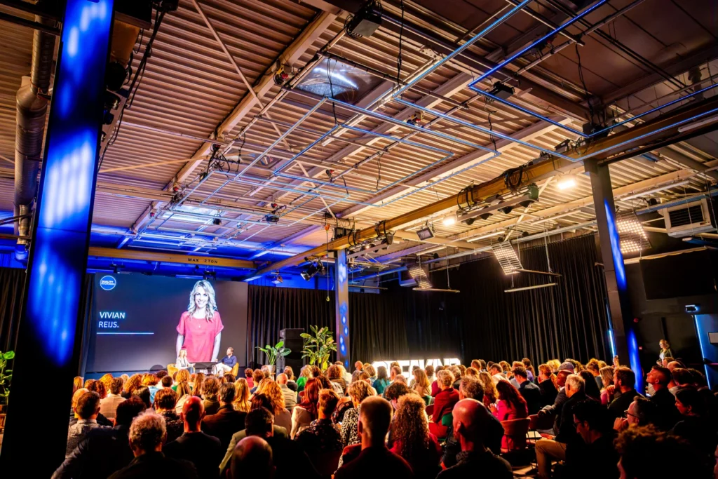 LIEF Amsterdam – The Main – LIEF-Amsterdam-plenaire-sessie-main