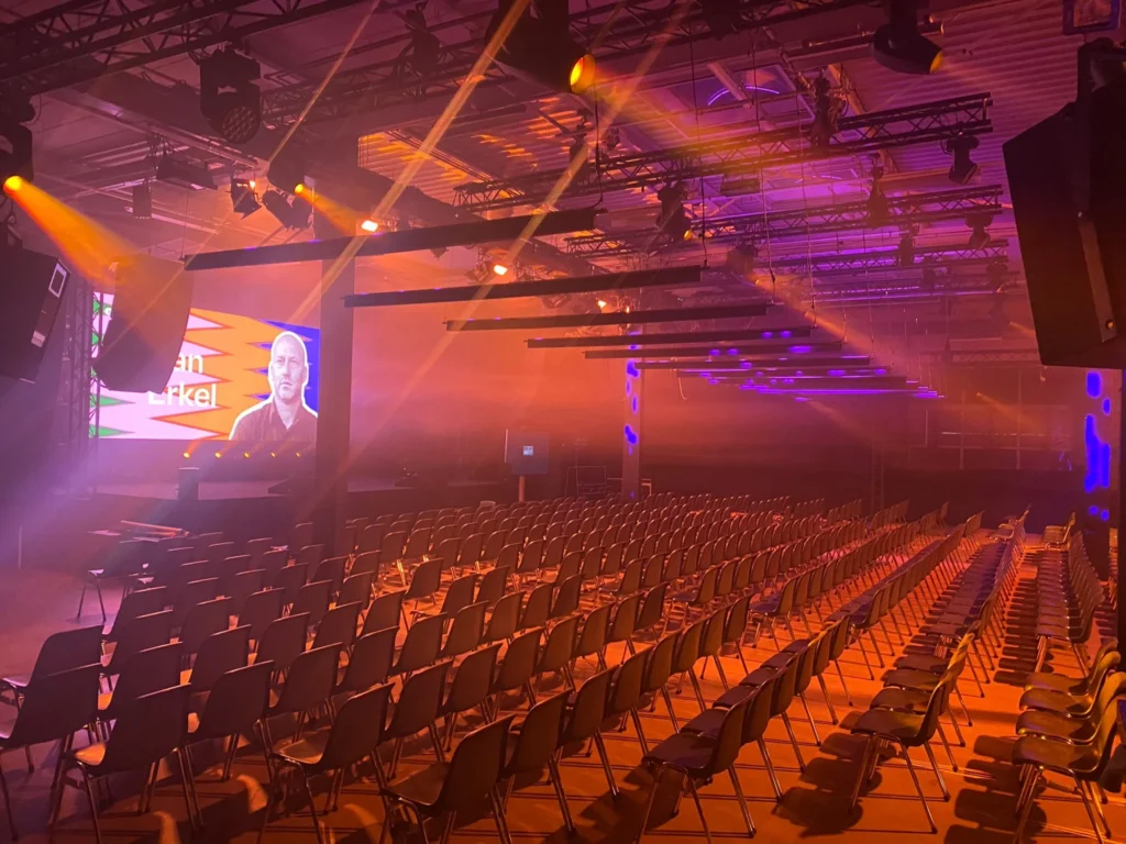 LIEF Amsterdam – The Main – LIEF-Amsterdam-Main-Plenairesessie-zijstage