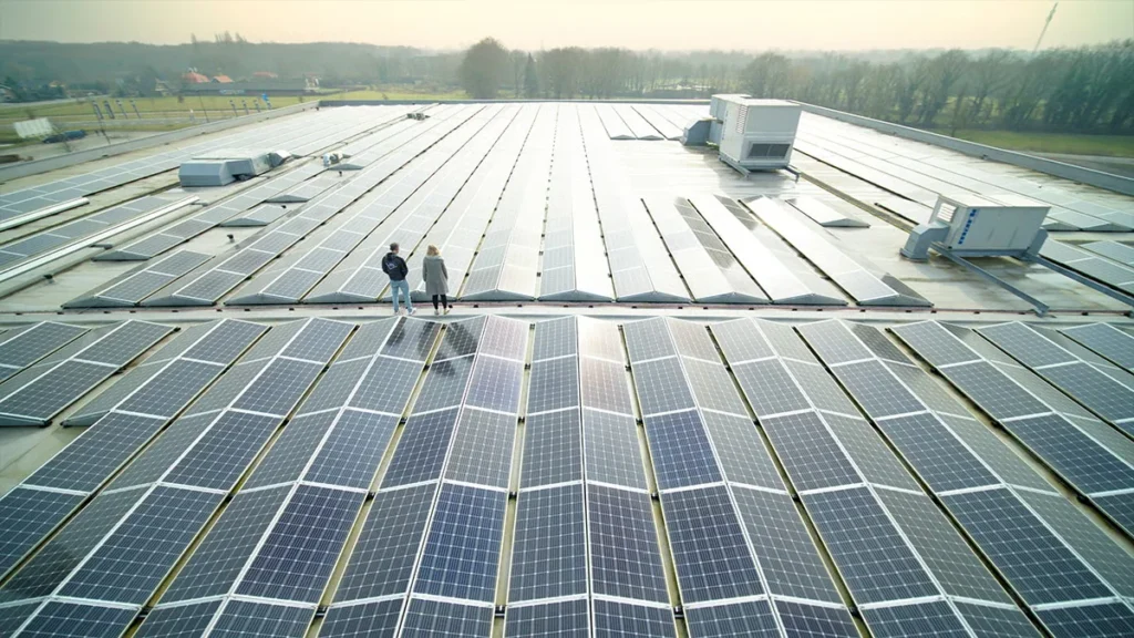 Midden Nederland Hallen – zonnepanelen dak