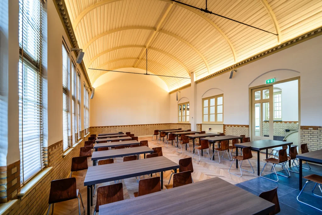 Munthuys — Classroom layout 15