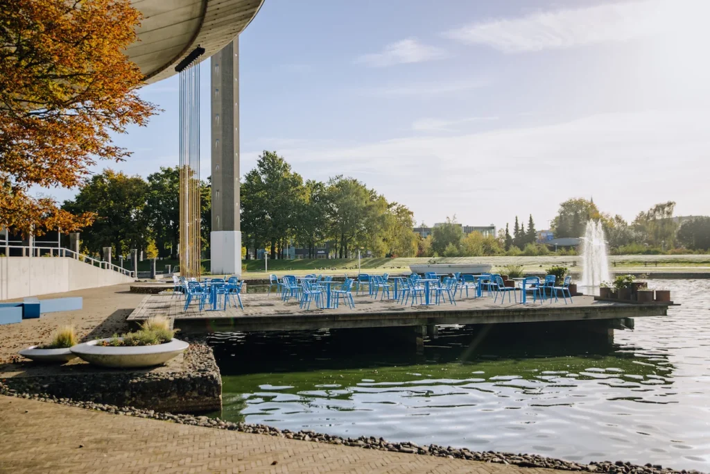 Next Nature Museum – locatie – Terras vlonder Evoluon