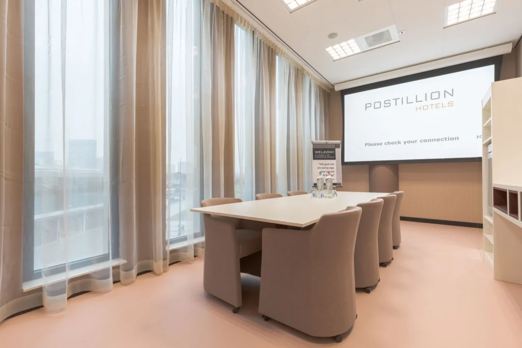 Postillion Hotel & Convention Centre Amsterdam — 28 — Photo 1