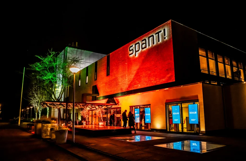 Spant! — Exterior 8