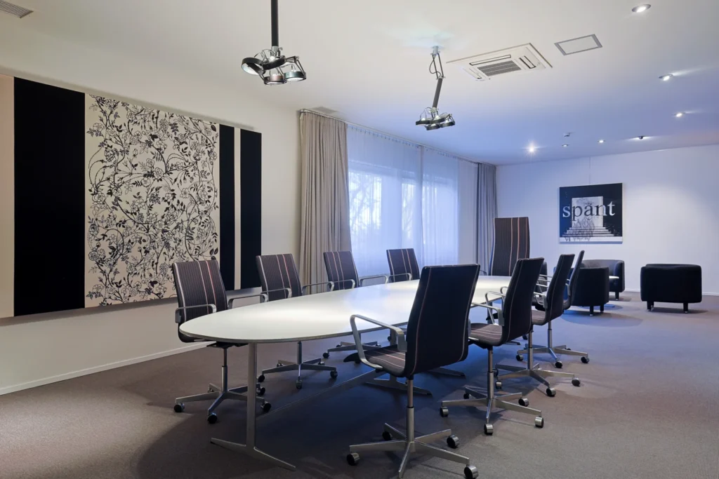 Spant! — Boardroom layout 22