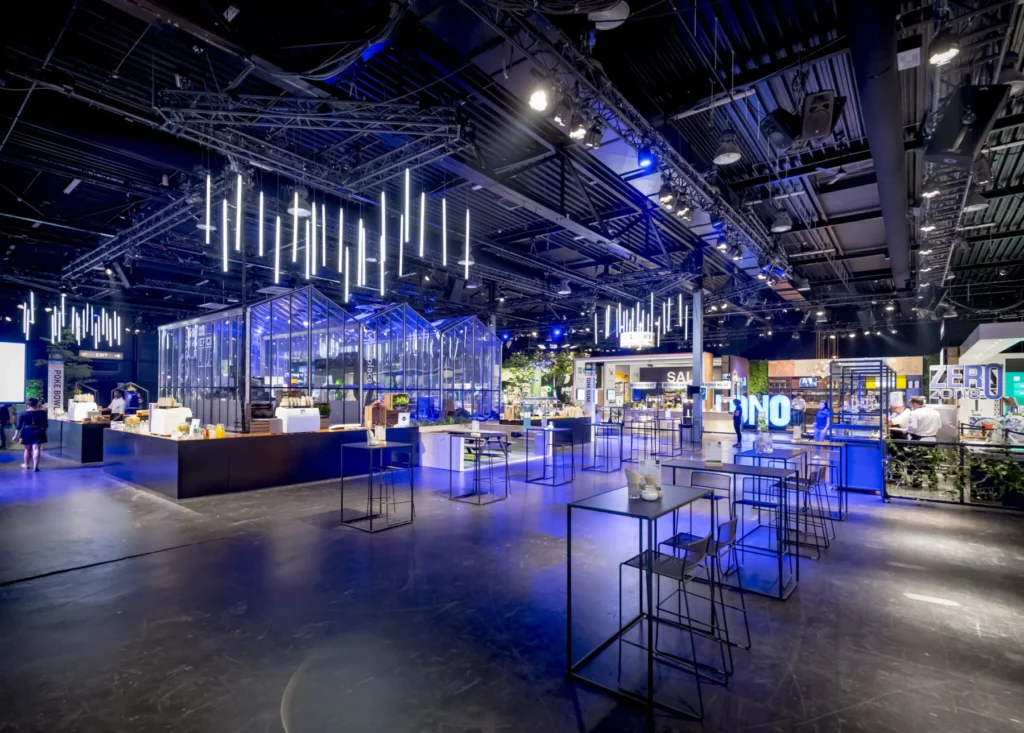 Taets Art and Event Park – Hall 1 | The Black Box – Black-Box---beurs--3--copy