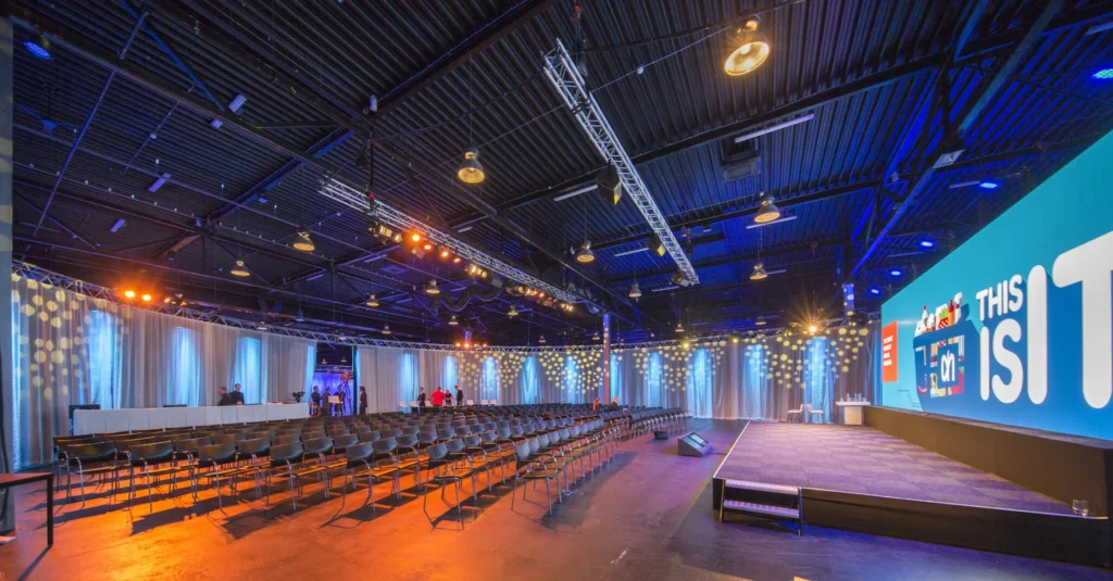 Taets Art and Event Park – Hall 1 | The Black Box – Black-Box---plenair--2-