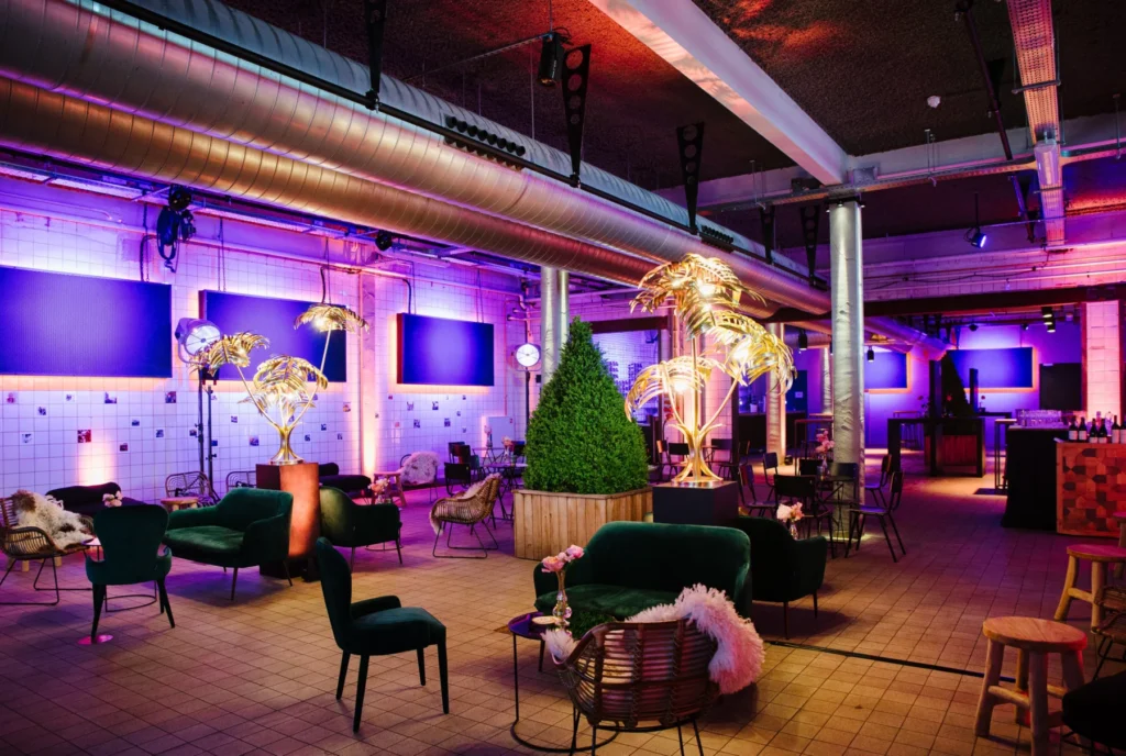 Werkspoorkathedraal Utrecht – locatie – Wasruimte lounge opstelling